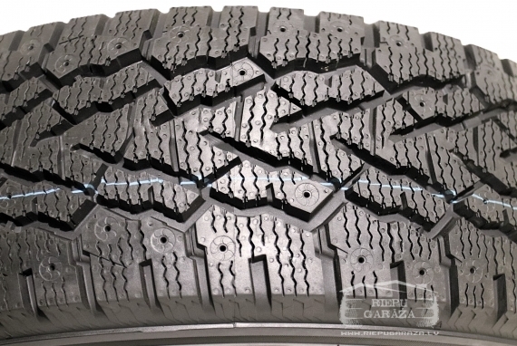 Kumho CW11