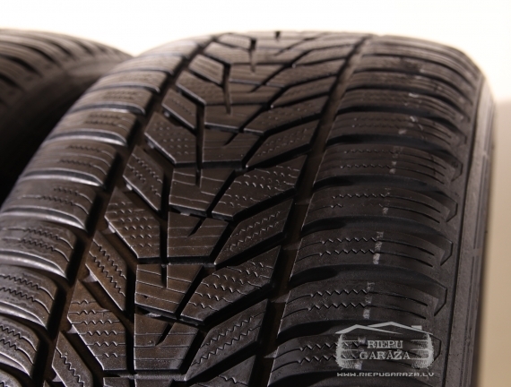 Hankook Winter I*Cept EVO3 X W330A SUV