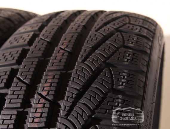 Pirelli SottoZero Winter 270