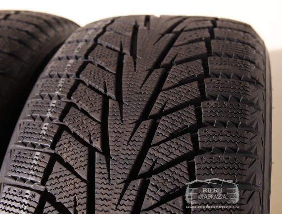 Hankook Winter I Cept iZ2 W616