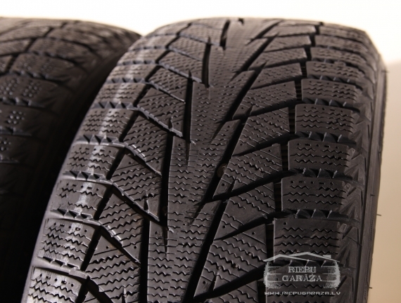 Hankook Winter I Cept iZ2 W616
