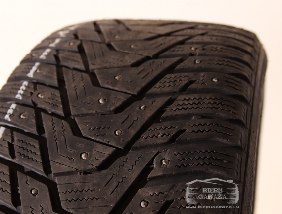 Hankook Winter iPike RS2 W429S studded