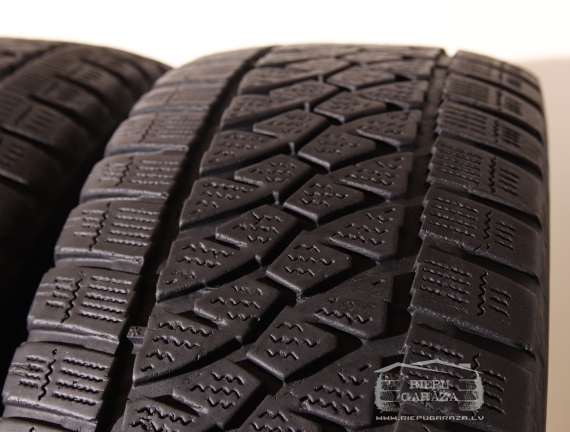 Bridgestone BLIZZAK W995