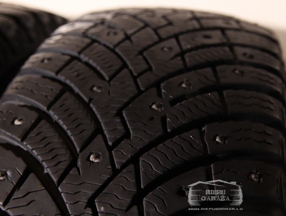 Pirelli ICE ZERO 2T studded 3PMSF