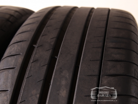 Michelin Pilot Sport 4S