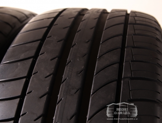 Dunlop SP Quattro Maxx