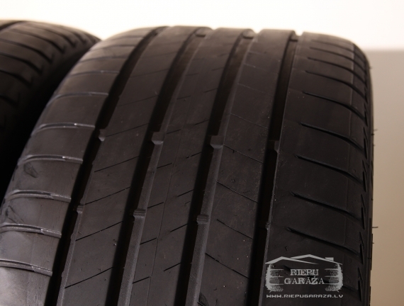 Bridgestone Turanza T005
