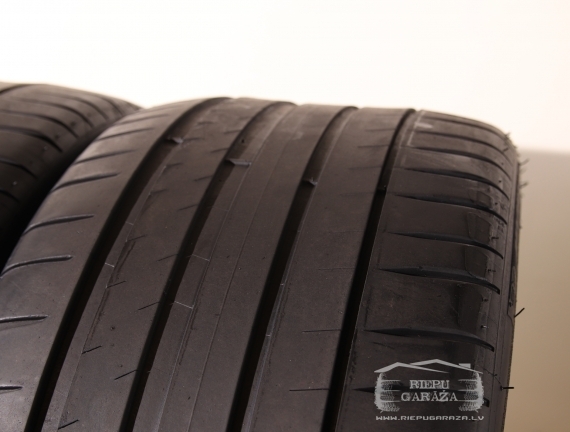 Michelin Pilot Sport 4