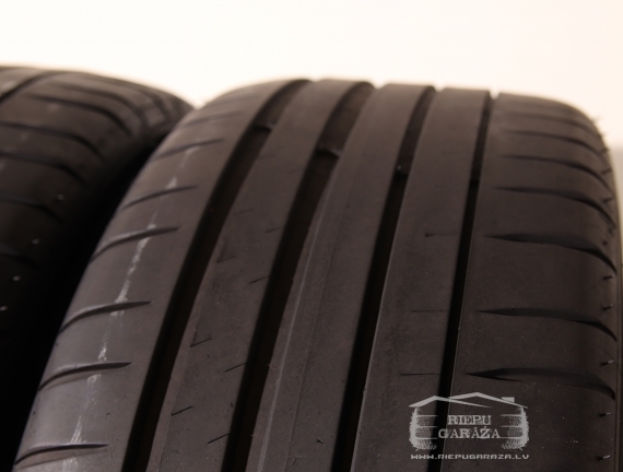 Michelin Pilot Sport 4