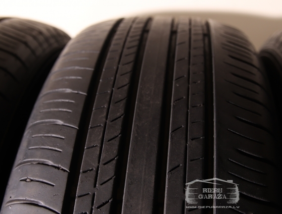 Dunlop GRANDTREK PT30