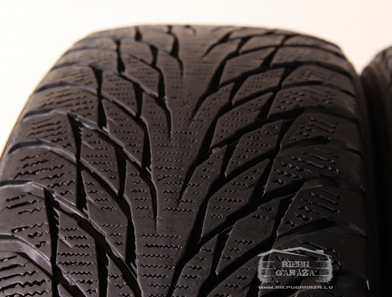 Nokian Hakkapeliitta R2