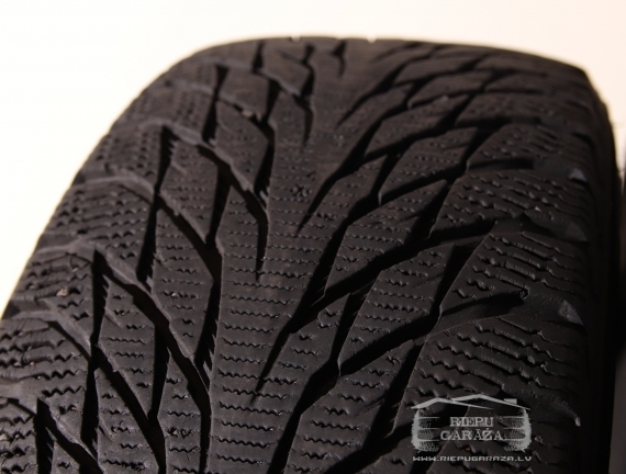 Nokian Hakkapeliitta R2