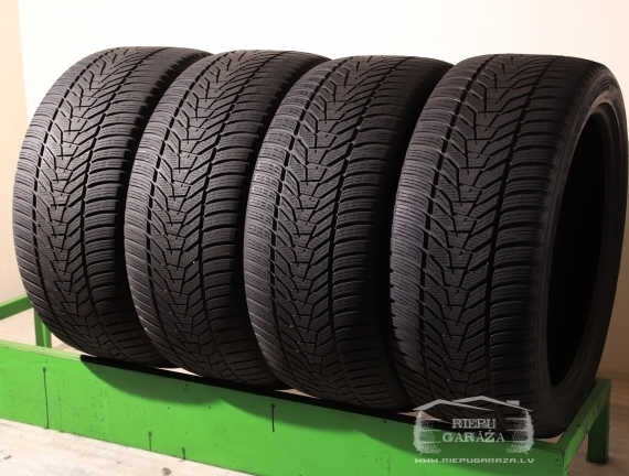 Hankook Winter I*Cept EVO3 X W330A SUV