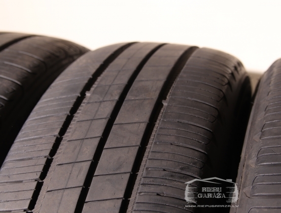 Goodyear Efficientgrip Performance