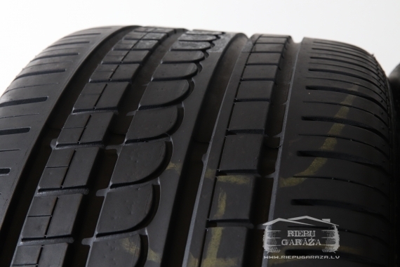 Pirelli P Zero Rosso