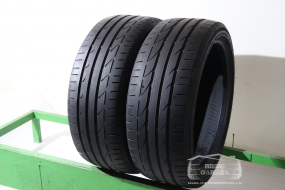 Bridgestone Potenza S001