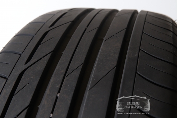 Bridgestone Turanza T001