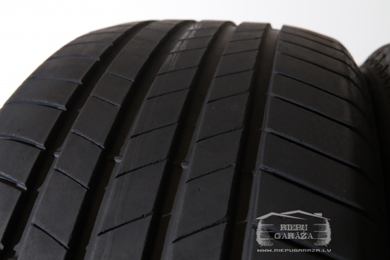 Bridgestone Turanza T005