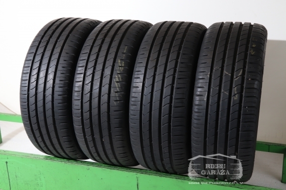 Kumho Solus HS51