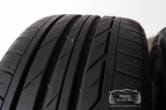 Bridgestone Turanza T001