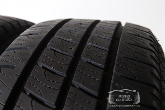 Goodyear Cargo Vector 2