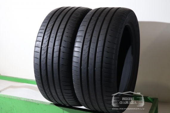 Bridgestone Alenza 001