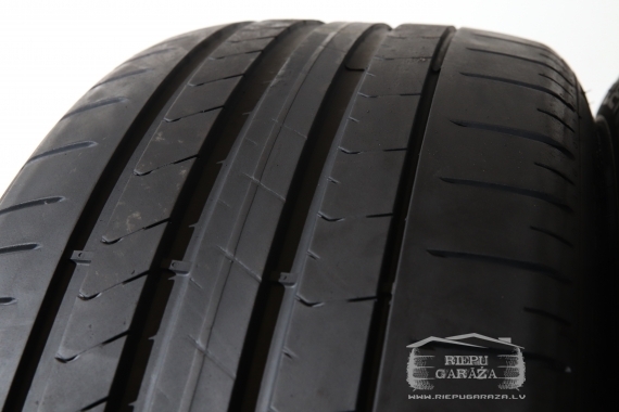 Pirelli P Zero PZ4