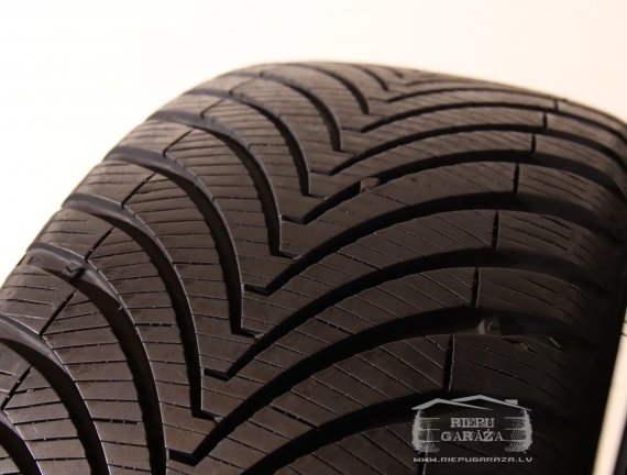 Kumho Solus 4S HA32