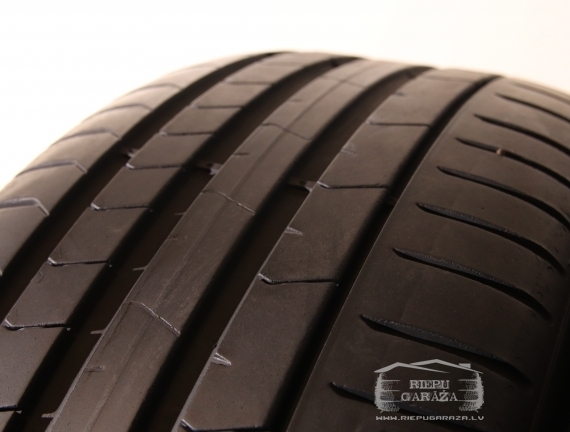 Pirelli P Zero PZ4