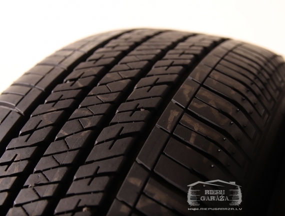 Bridgestone H/L 422 Plus