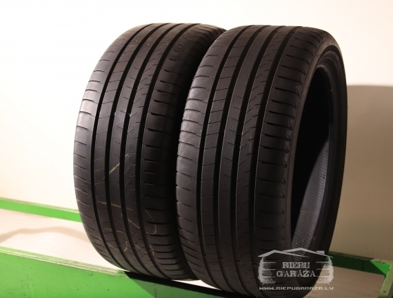 Bridgestone Alenza 001