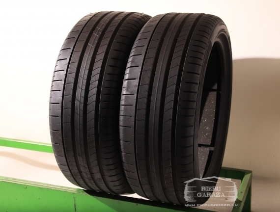 Pirelli P Zero PZ4