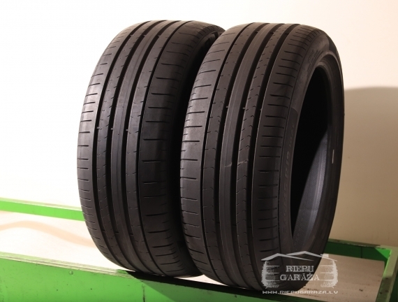 Pirelli P Zero PZ4