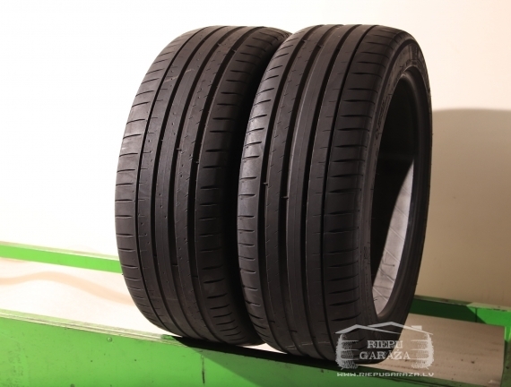 Michelin Pilot Sport 4