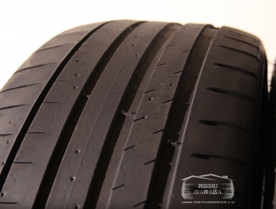 Michelin Pilot Sport 4