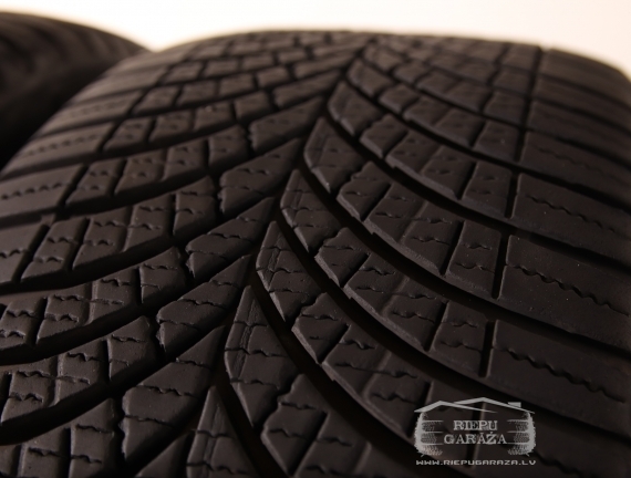 Goodyear Vector 4Seasons G3 SUV