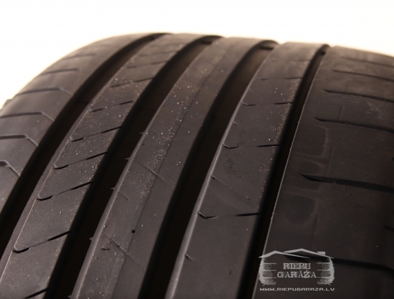 Pirelli P Zero PZ4