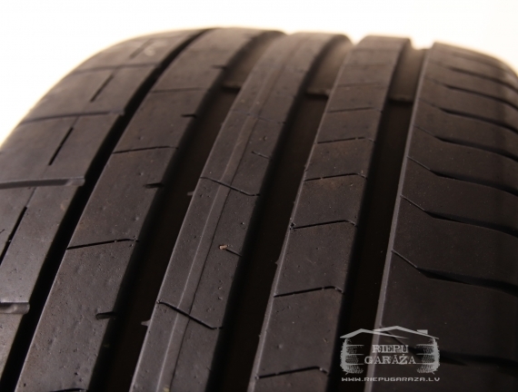 Pirelli P Zero PZ4