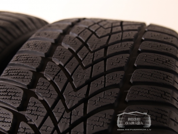 Dunlop SP Winter Sport 4D