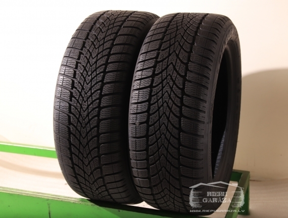 Dunlop SP Winter Sport 4D