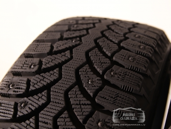 Bridgestone Blizzak Spike 01
