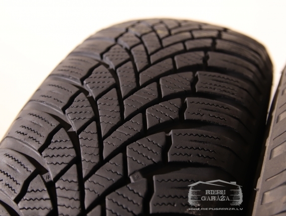 Bridgestone Blizzak LM005
