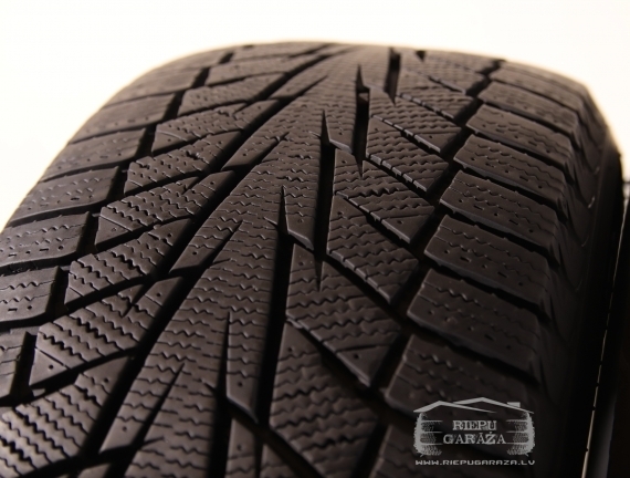 Hankook Winter I Cept iZ2 W616