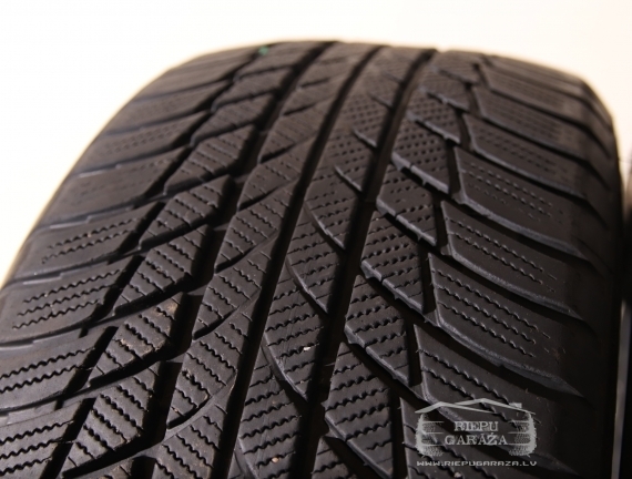 Bridgestone Blizzak LM005