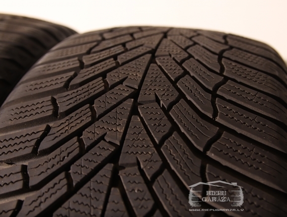 Kumho WP52+