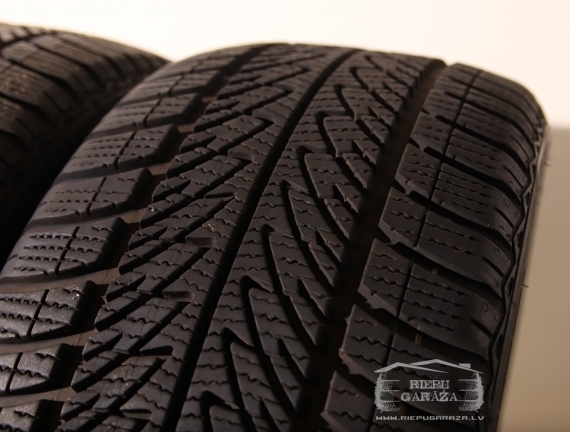 Goodyear UltraGrip 8 Performance