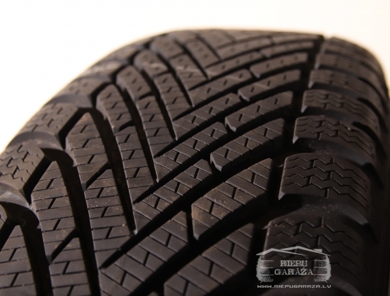 Pirelli POWERGY WINTER
