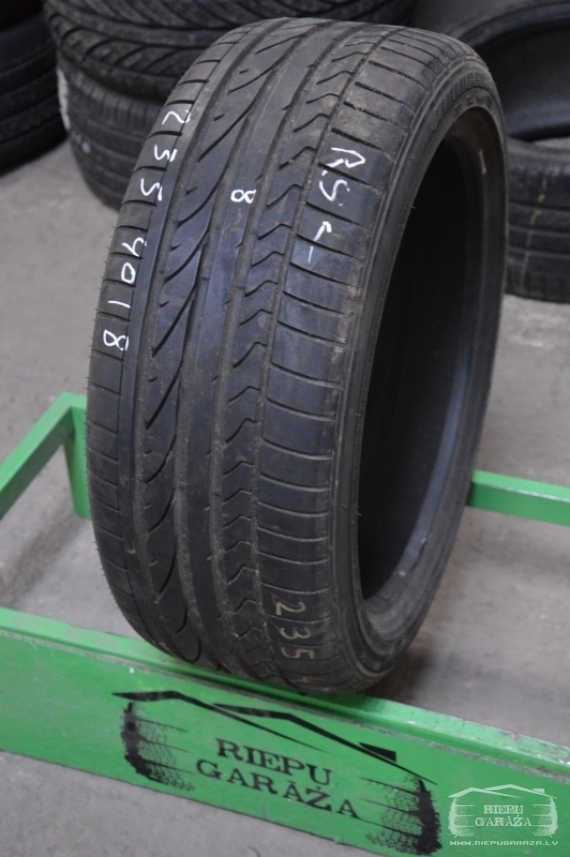 Bridgestone Potenza RE050A