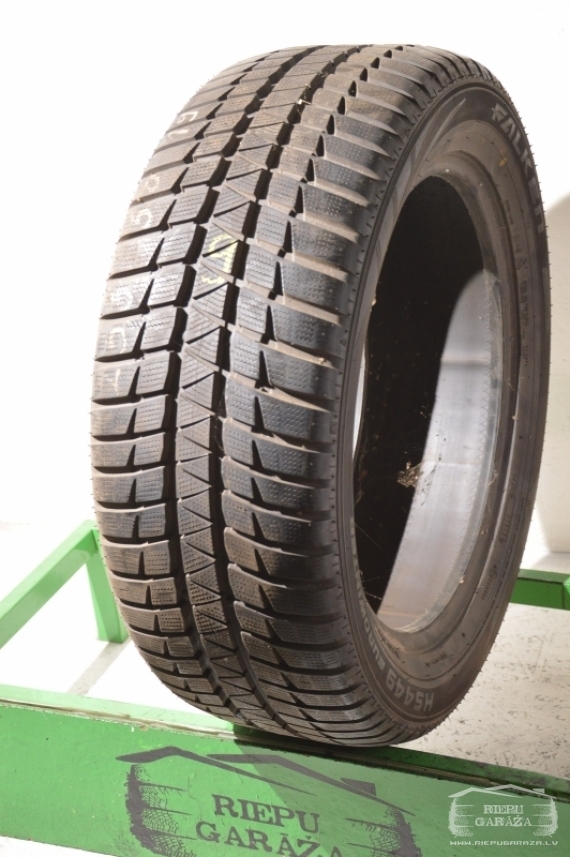 Falken Eurowinter HS449