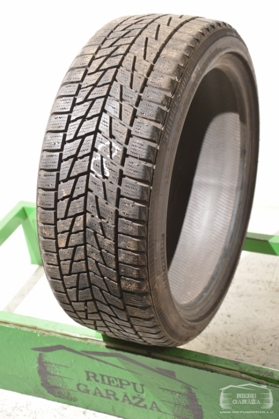 Bridgestone Blizzak LM-22